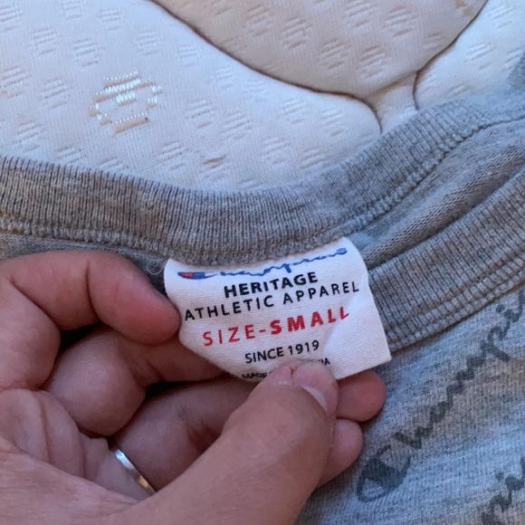 Champion shirt - Picture 2 of 2